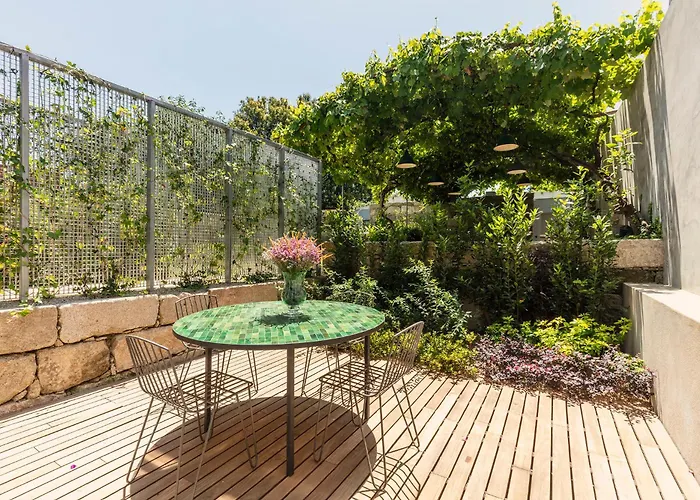 Vandoma Serviced * Oporto