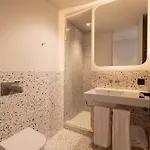Vandoma Serviced Apartment *